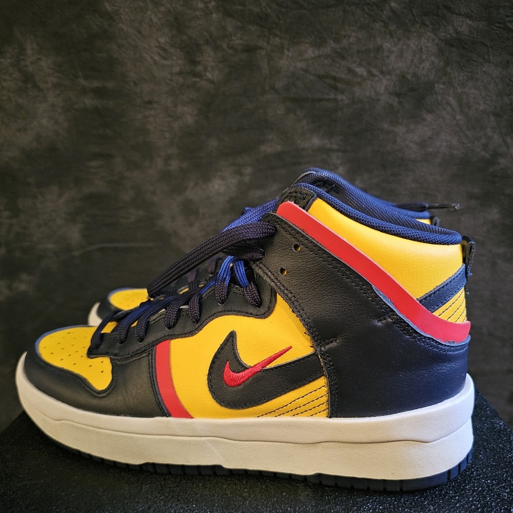 Nike Dunk Up Rebel High Michigan W Size 10